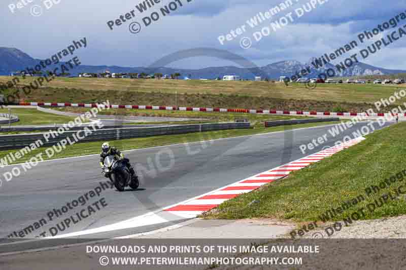 cadwell no limits trackday;cadwell park;cadwell park photographs;cadwell trackday photographs;enduro digital images;event digital images;eventdigitalimages;navarra;no limits trackdays;peter wileman photography;racing digital images;trackday digital images;trackday photos